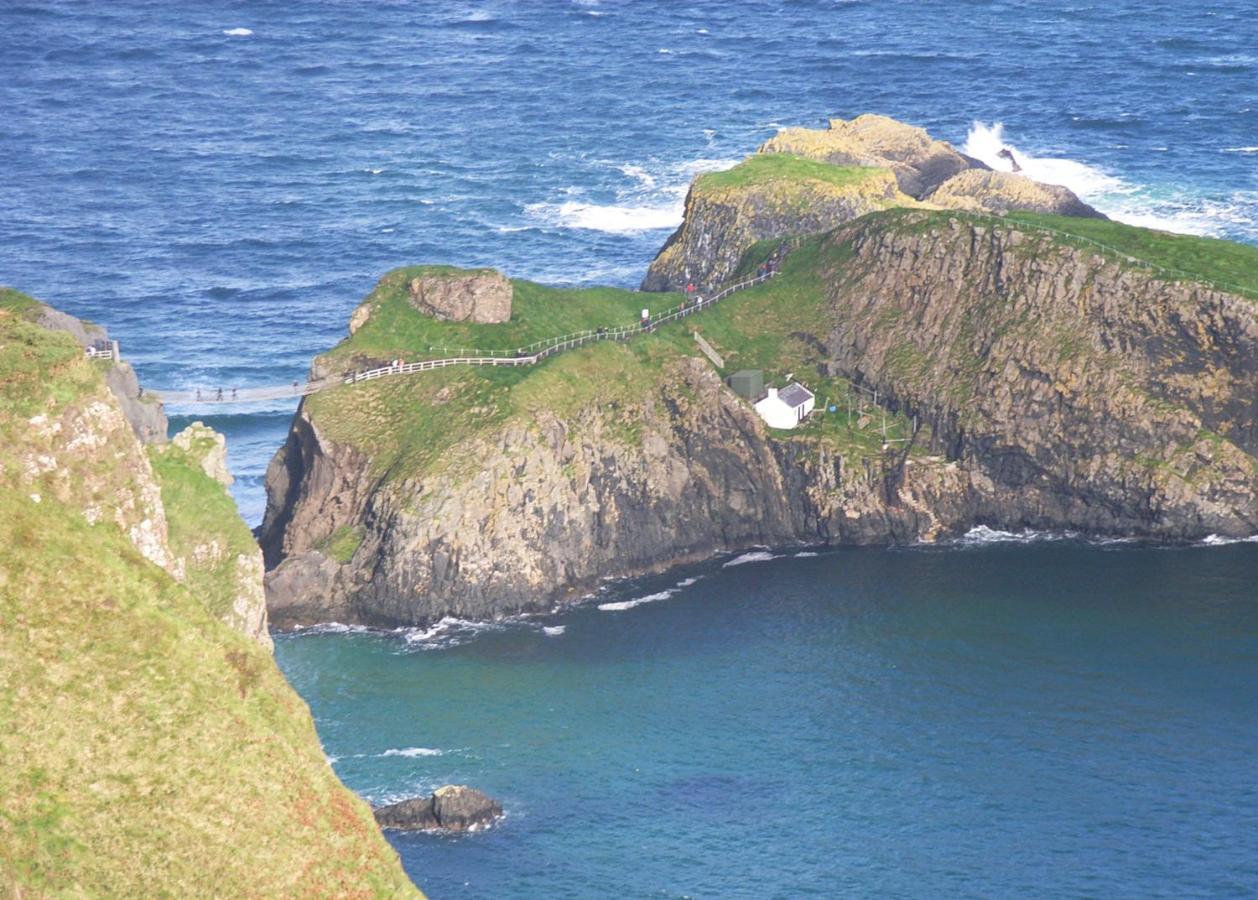 Main Street Cottage, Ballintoy Extérieur photo